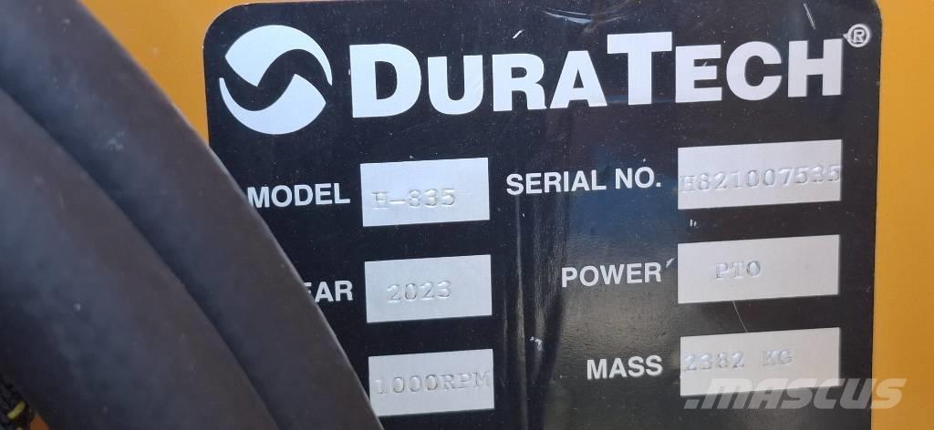 Haybuster H-835 Trinciatrici, tagliatrici e srotolatrici per balle