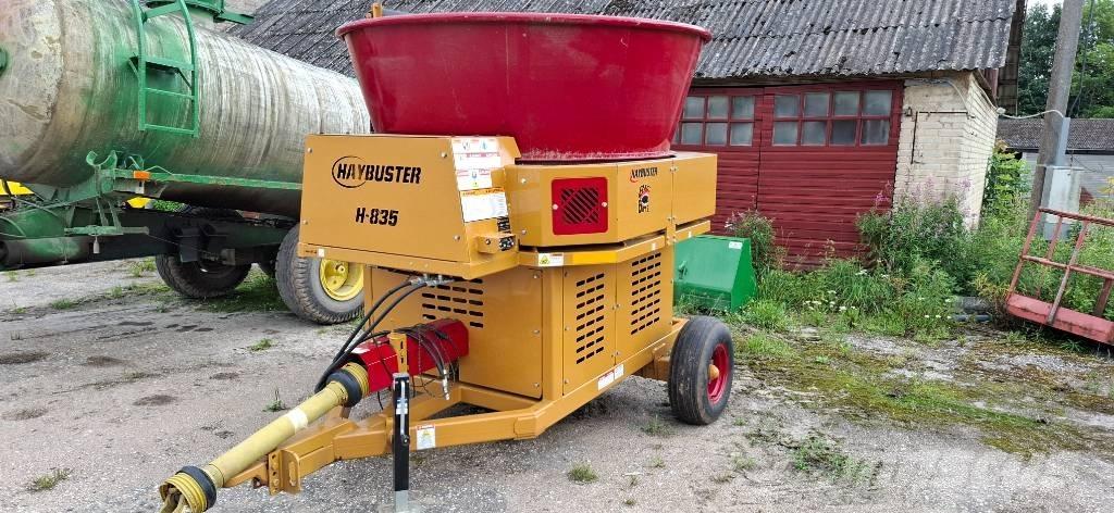 Haybuster H-835 Trinciatrici, tagliatrici e srotolatrici per balle