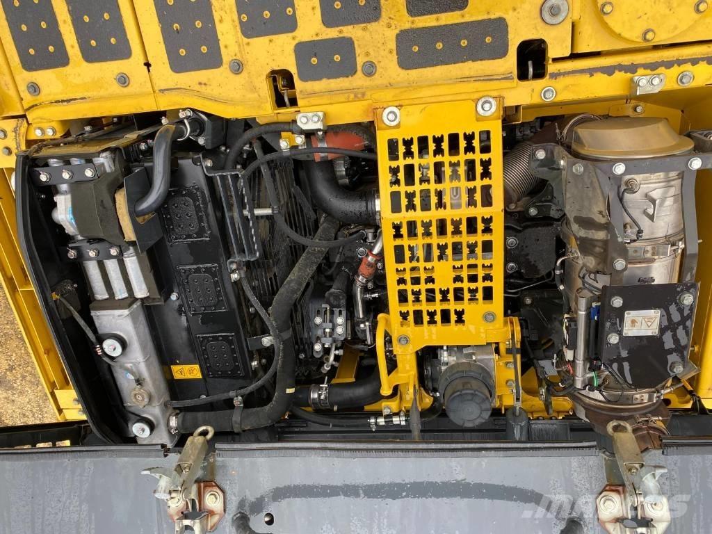 Komatsu PC 240 LC Escavatori a lunga portata