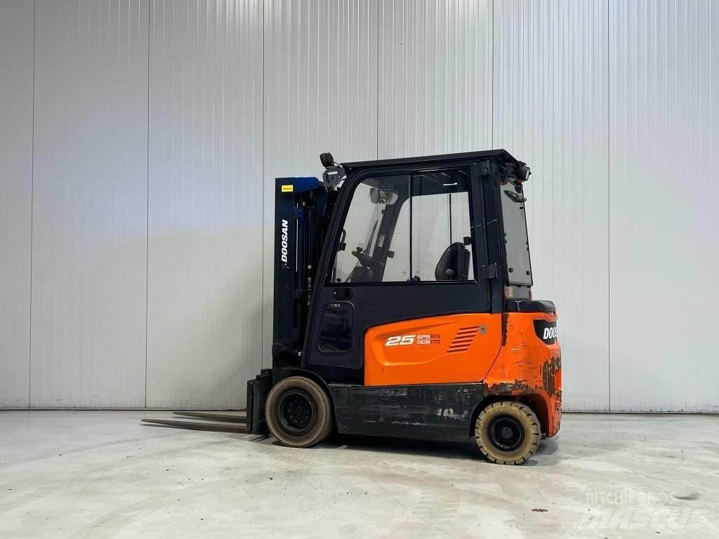Doosan B25X-7 Carrelli elevatori elettrici