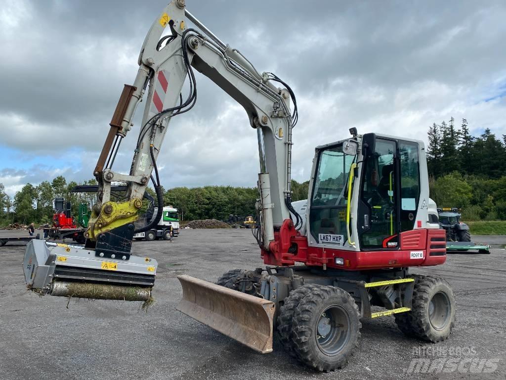 Takeuchi TB 295 W Escavatori gommati
