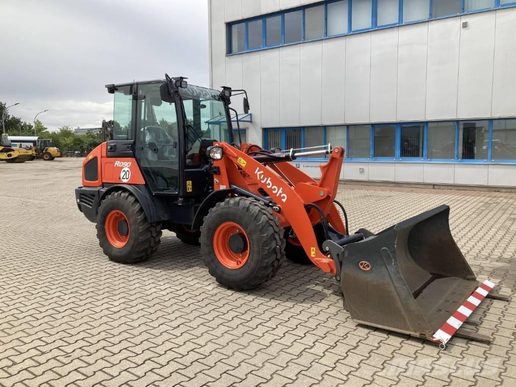 Kubota R 090 Mini Pale Gommate
