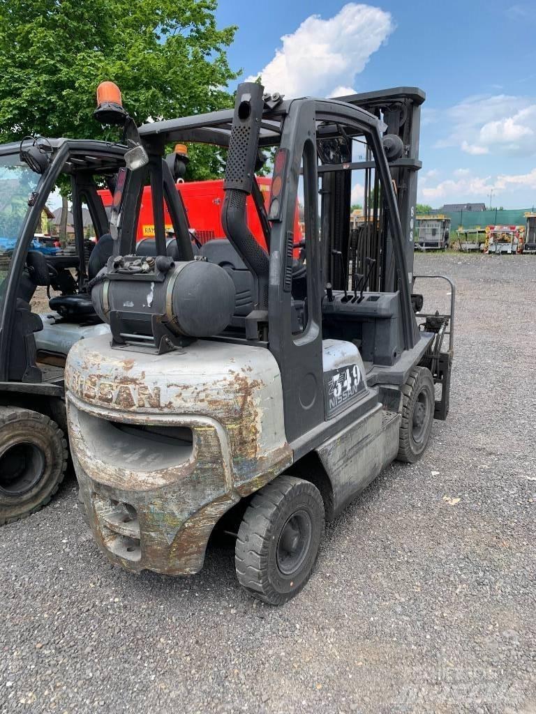 Nissan U1D2A25PQ Carrelli elevatori GPL