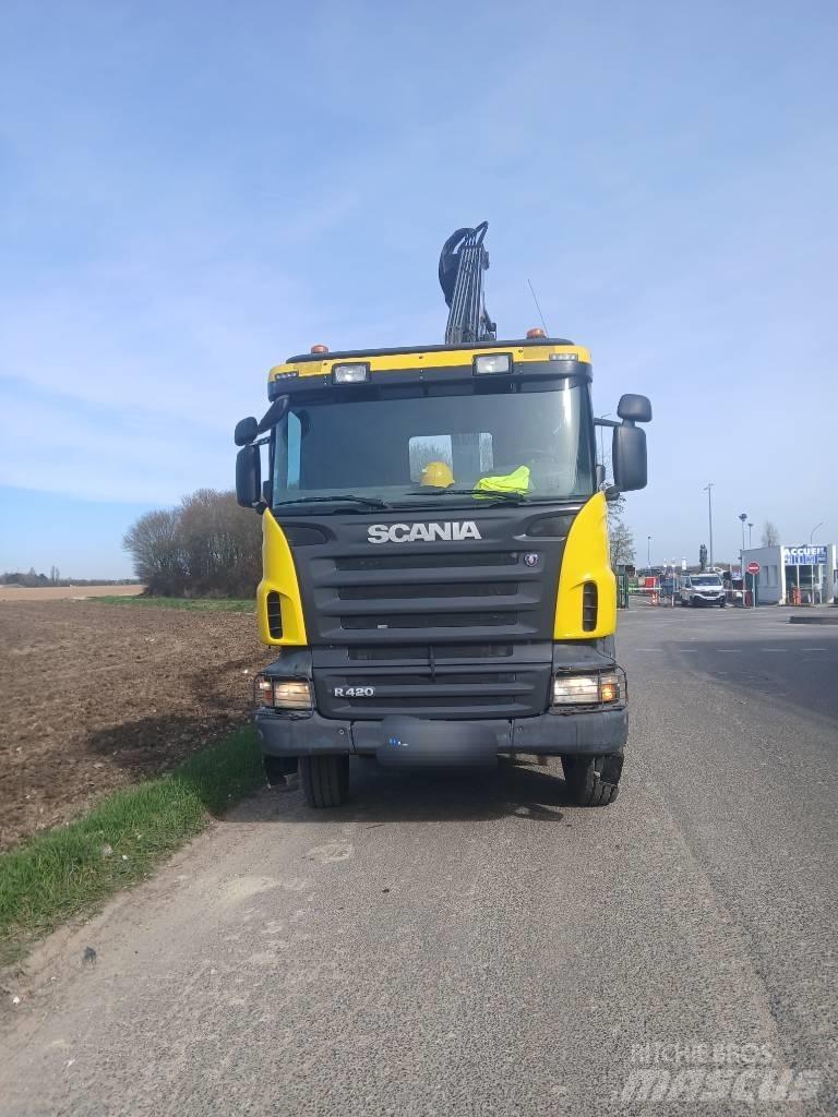 Scania R 420 Camion con gancio di sollevamento