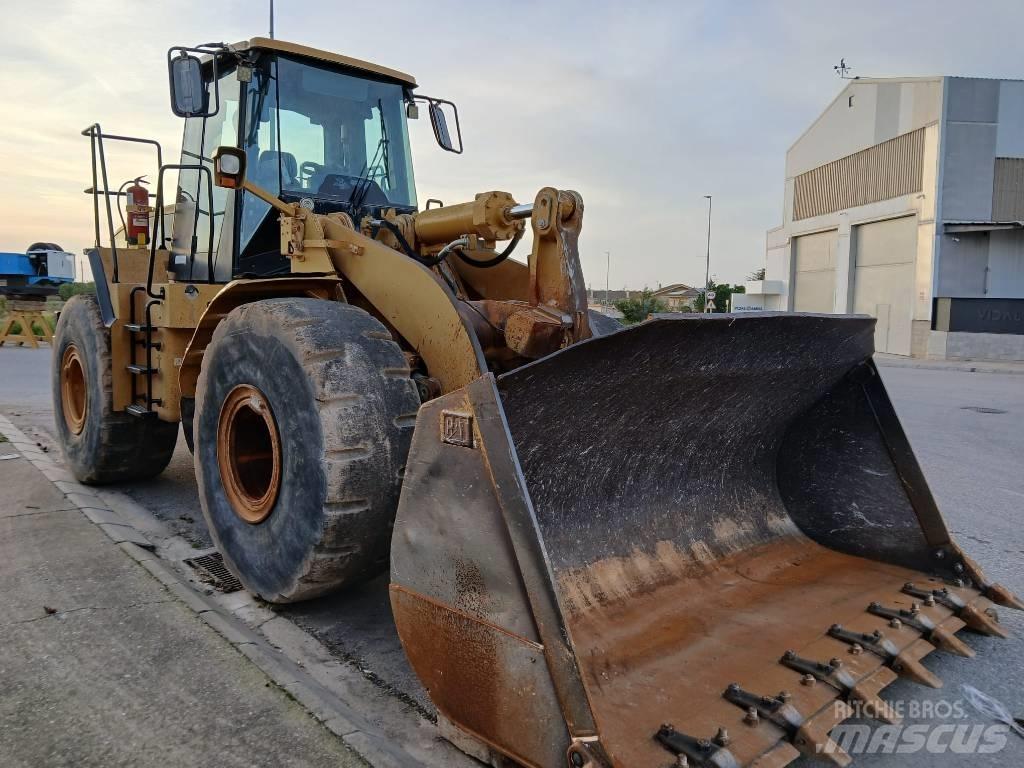 CAT 966 G series II Pale gommate