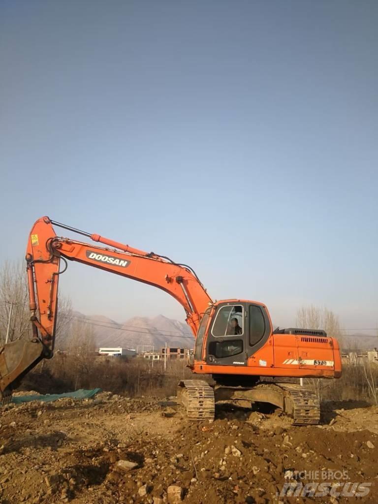 Doosan dx225 Escavatori cingolati