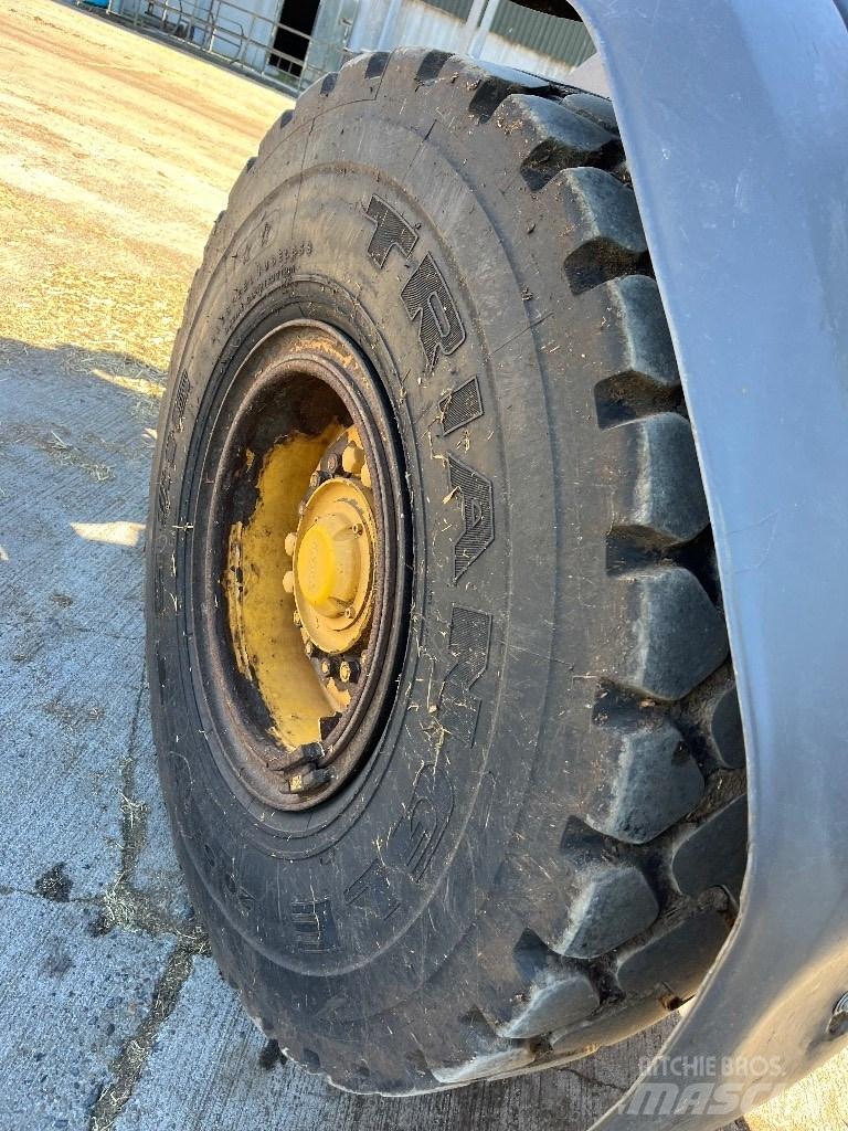 Volvo L 90 G Pale gommate