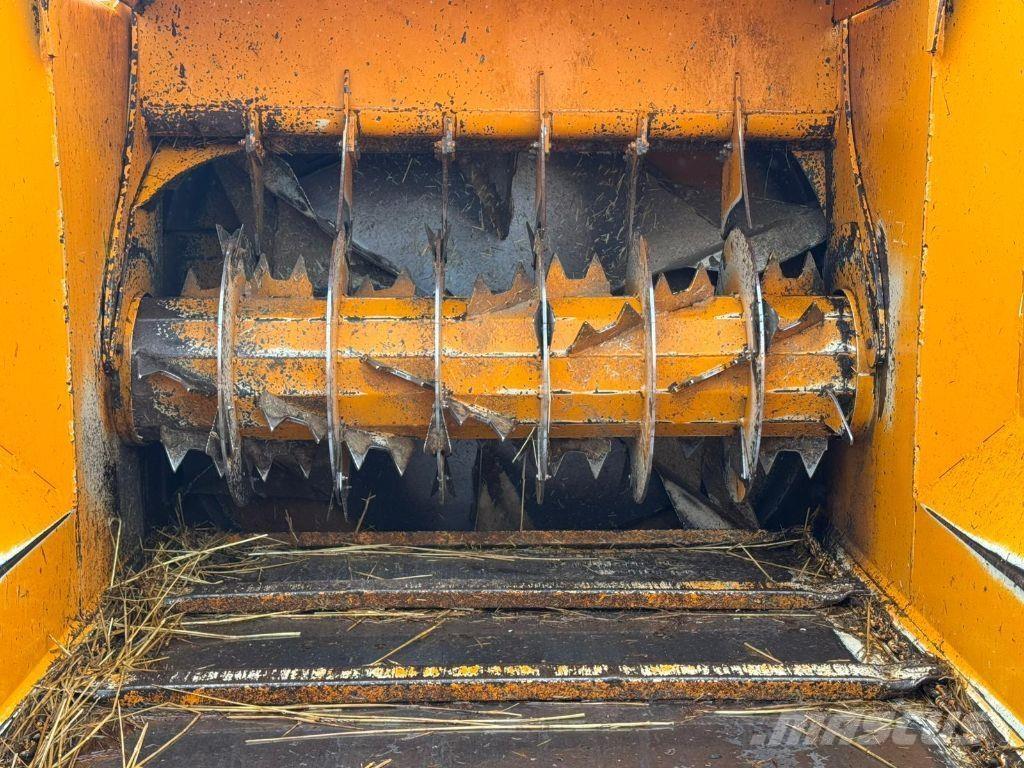 Lucas Castor+ 30R Trinciatrici, tagliatrici e srotolatrici per balle