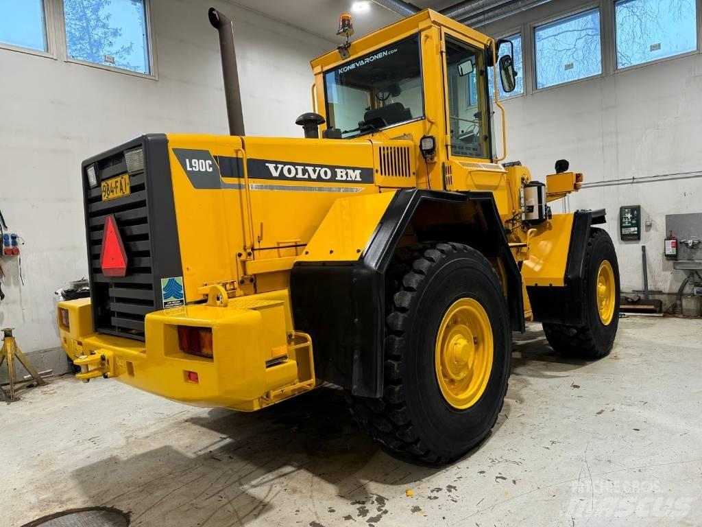 Volvo L 90C Pale gommate