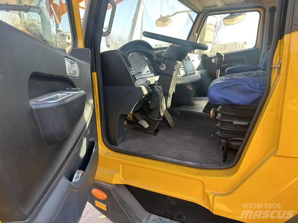 XCMG QY70KC Gru per tutti i terreni