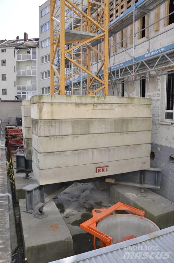 Liebherr 110 EC-B 6 Gru a torre