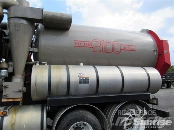Vactor 2100 Serbatoi