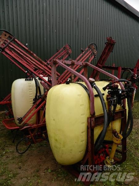 Hardi 800 Irroratrici trainate