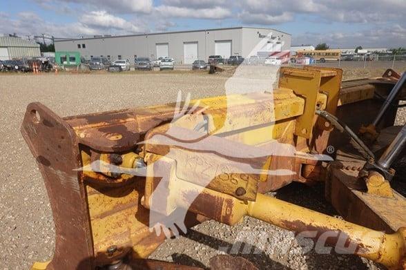 CAT D8T Dozer cingolati