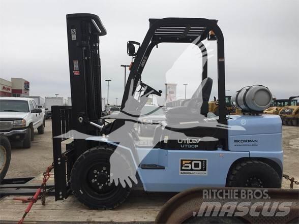 Utilev UT30P Carrelli elevatori diesel