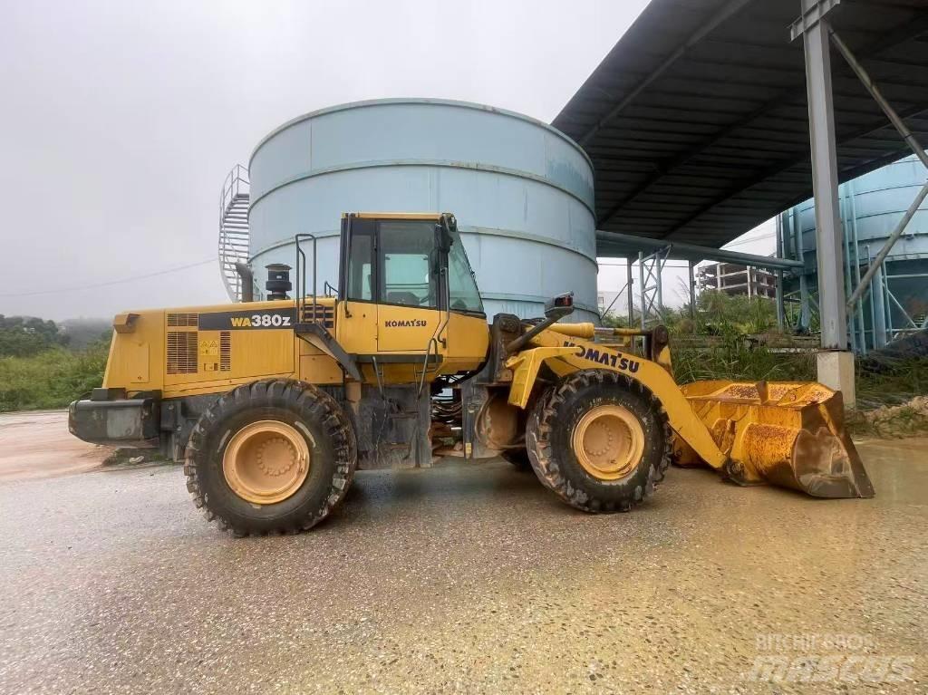 Komatsu WA 380Z-6 Pale gommate