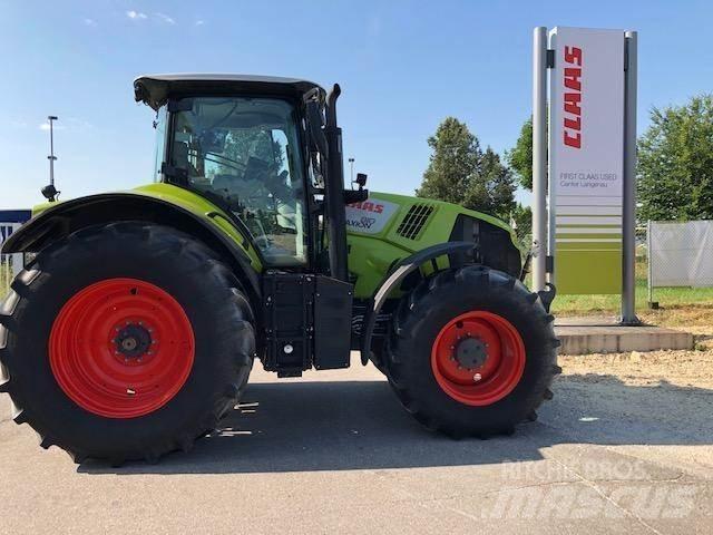 CLAAS AXION 810 Trattori