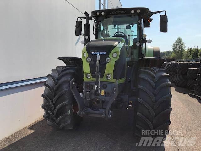 CLAAS AXION 810 Trattori