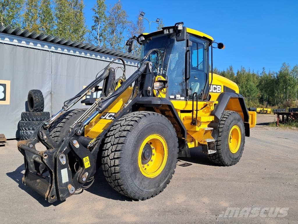 JCB 427 HT Pale gommate