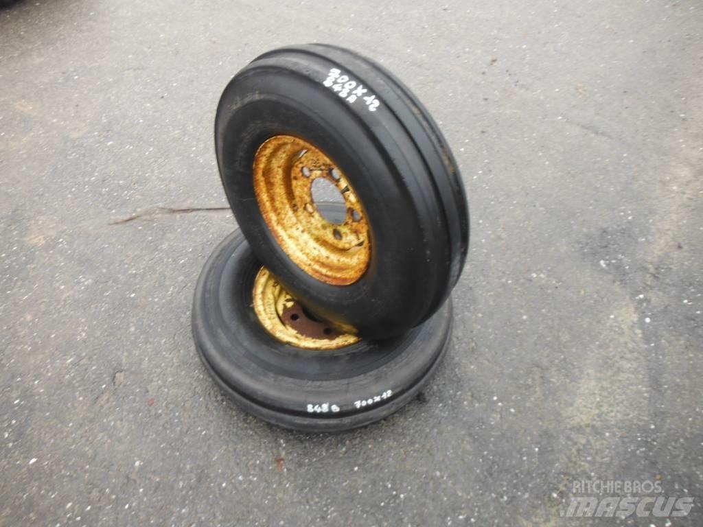Dunlop 7.00X12 Pneumatici, ruote e cerchioni
