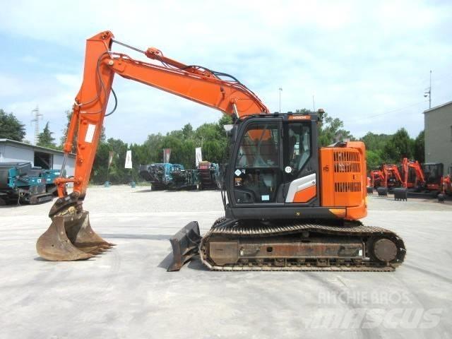Hitachi ZX 135 US-7 Escavatori cingolati