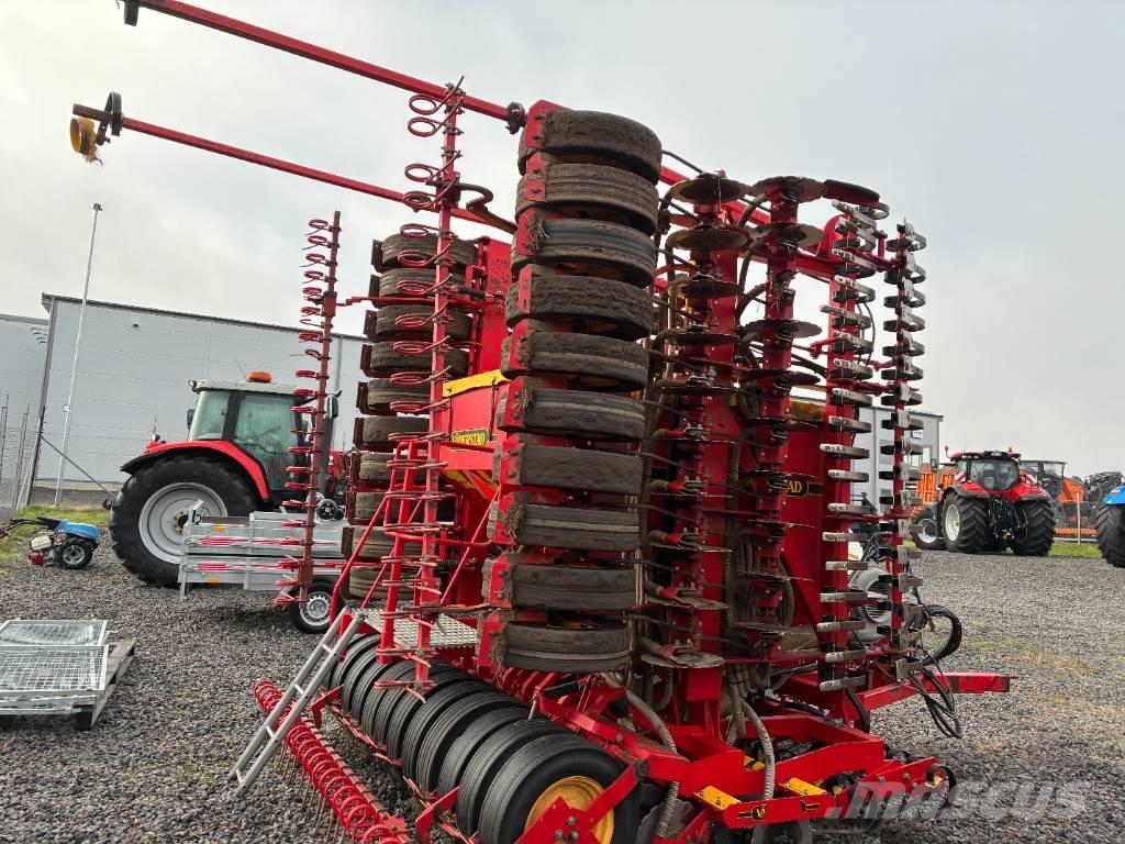 Väderstad Rapid800 Perforatrici