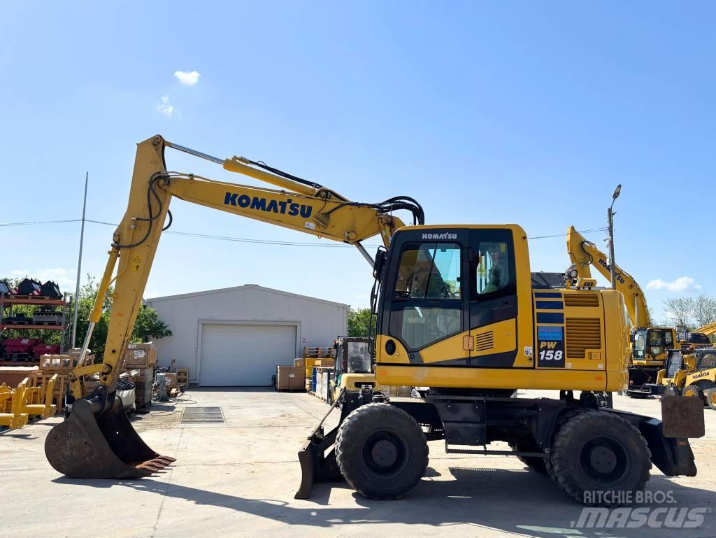 Komatsu PW 158-11 Escavatori gommati