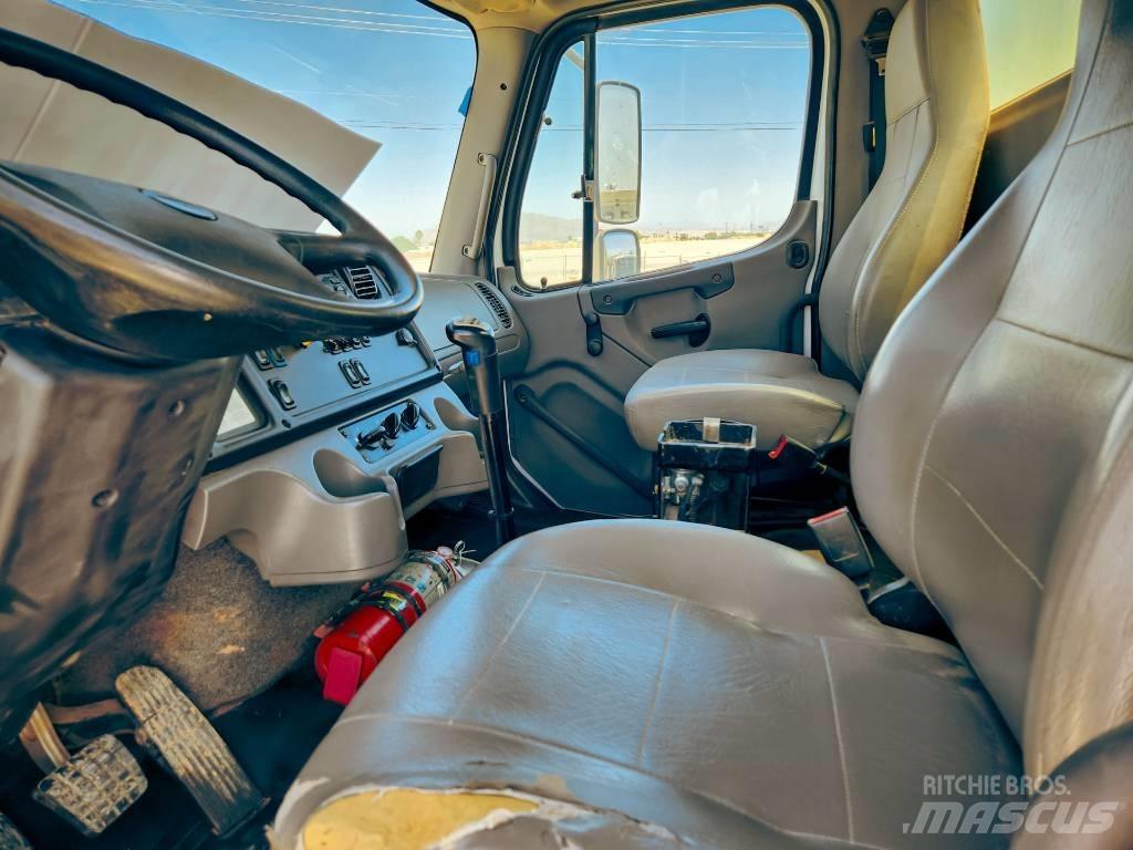 Freightliner 108 SD Autocisterne