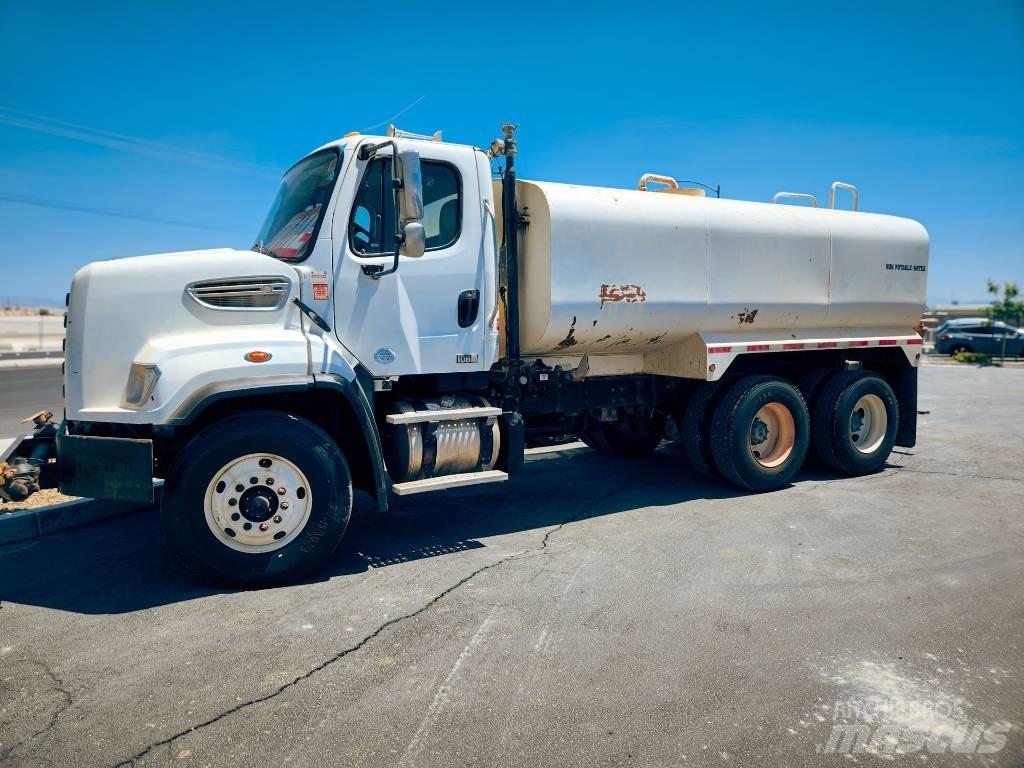 Freightliner 108 SD Autocisterne