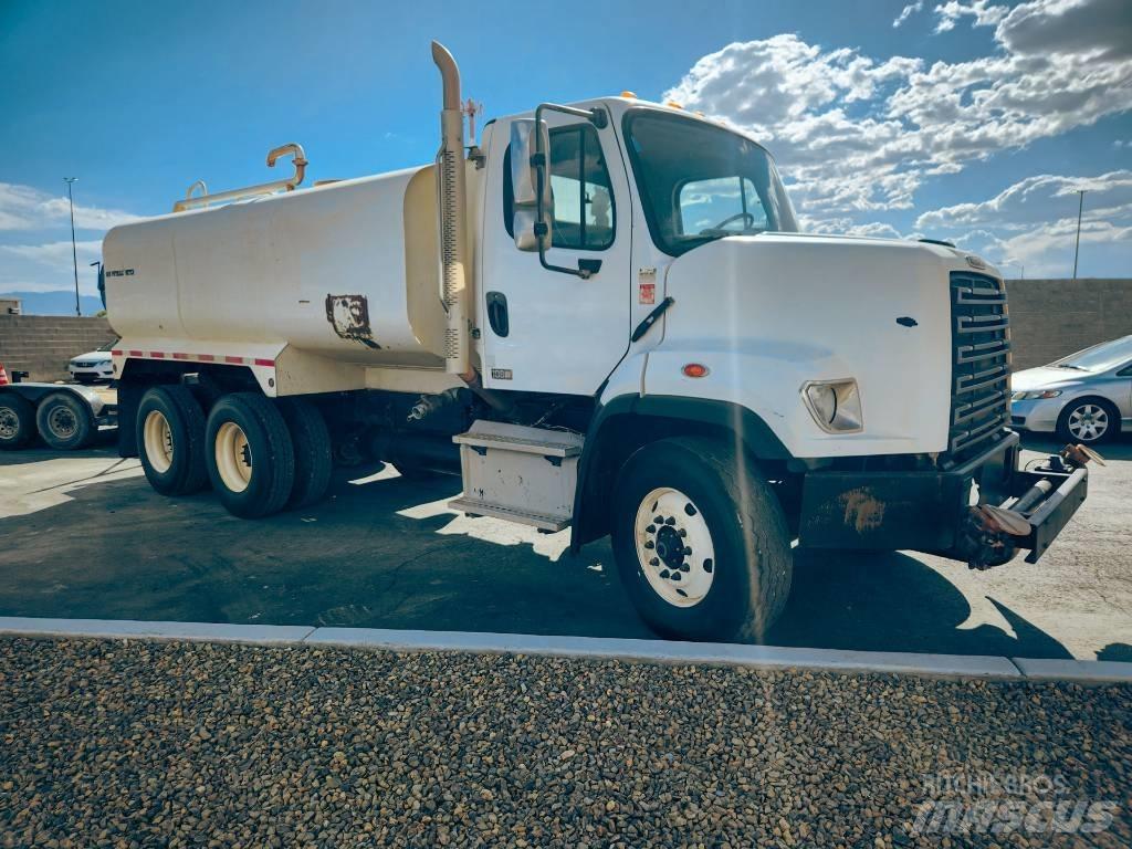 Freightliner 108 SD Autocisterne
