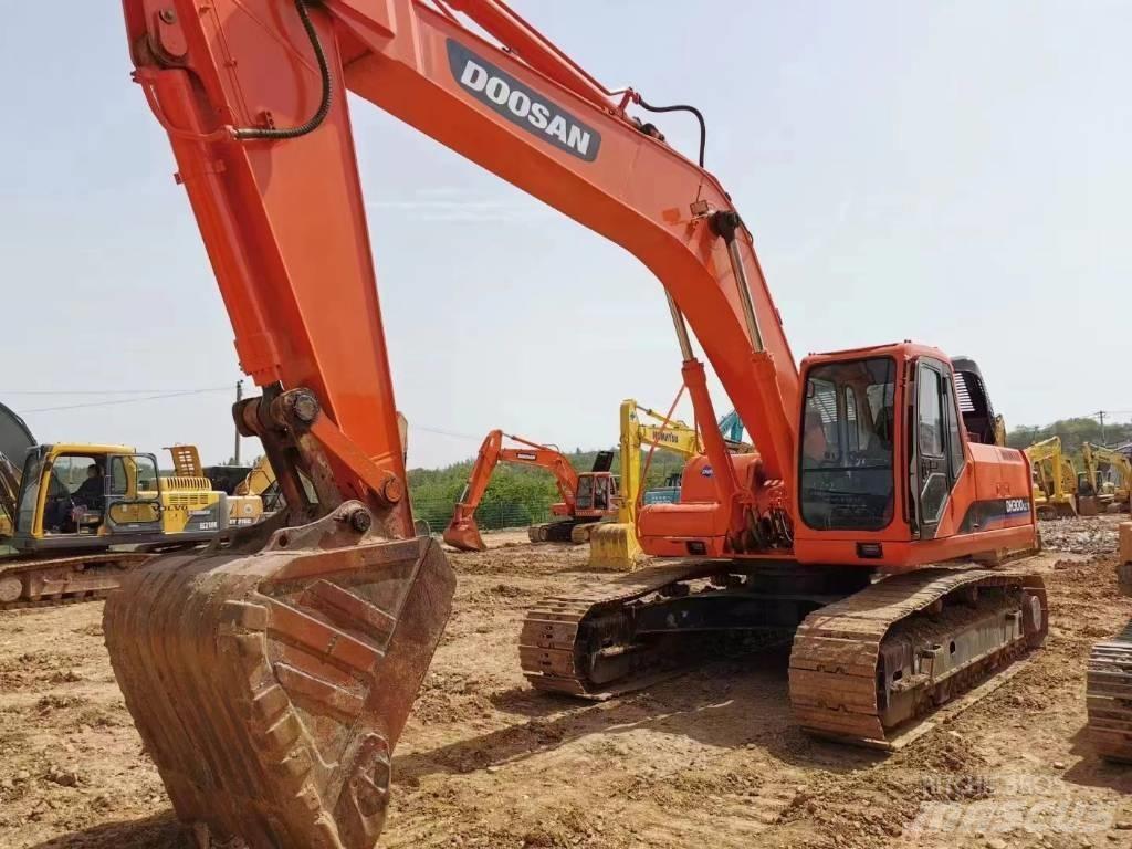 Doosan DH300LC-7 Escavatori cingolati