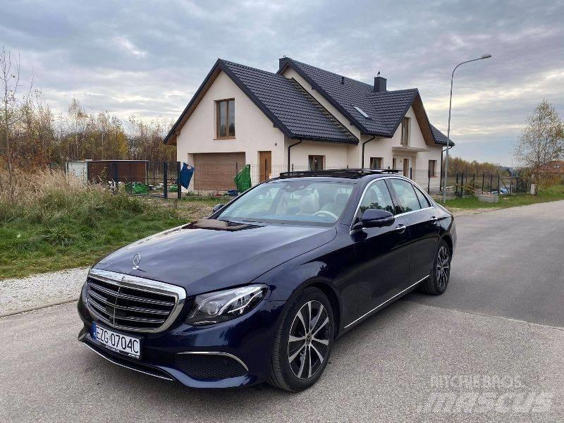 Mercedes-Benz E 300D Auto