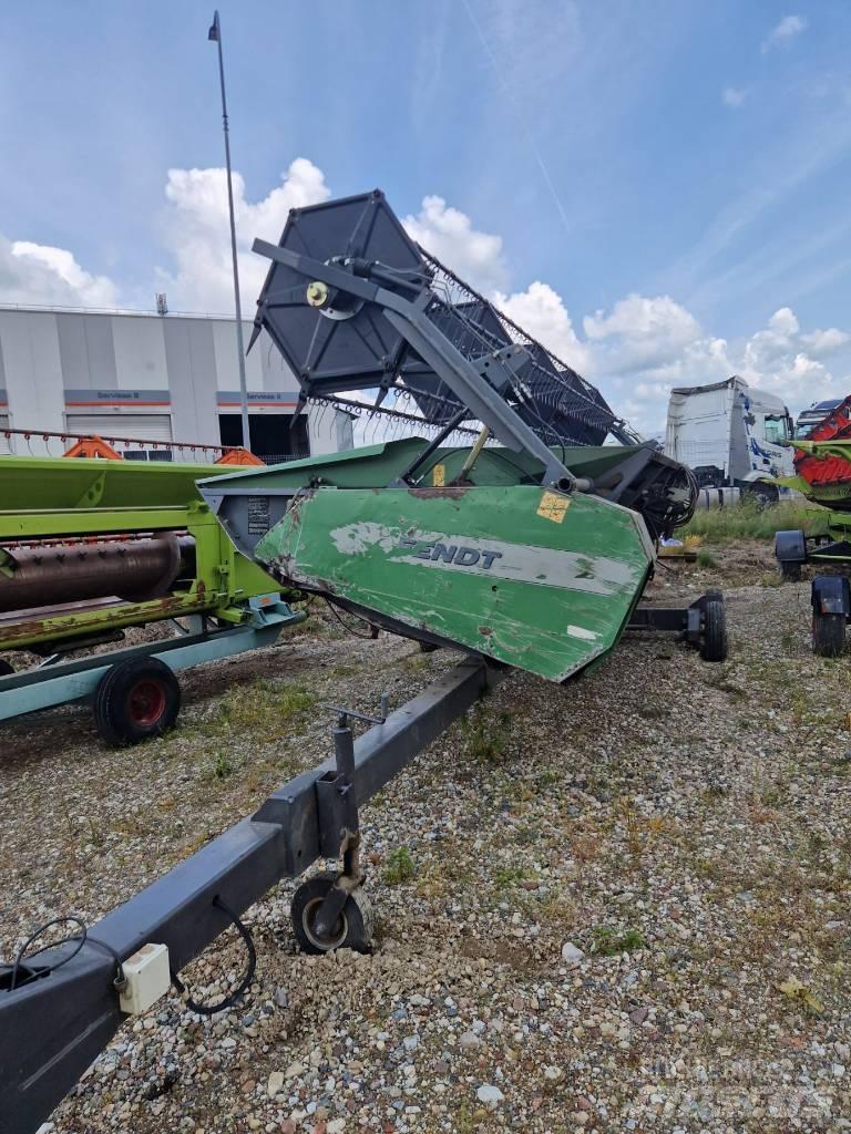 Fendt 8300 Mietitrebbiatrici