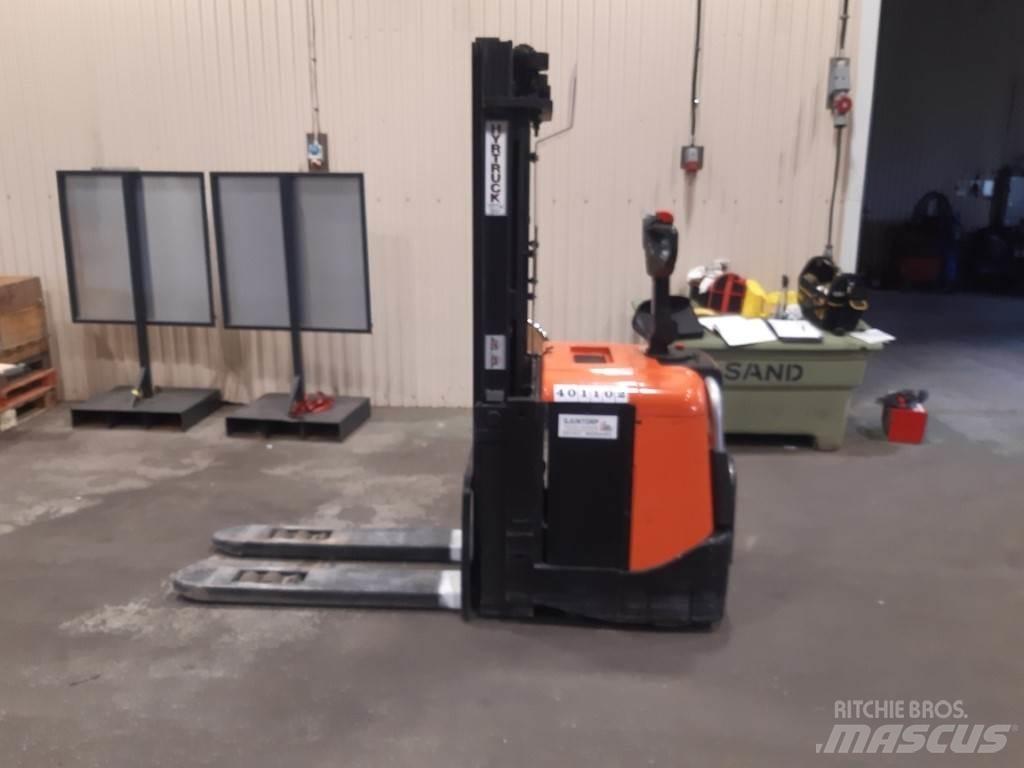 BT SPE125L Transpallet uomo a terra