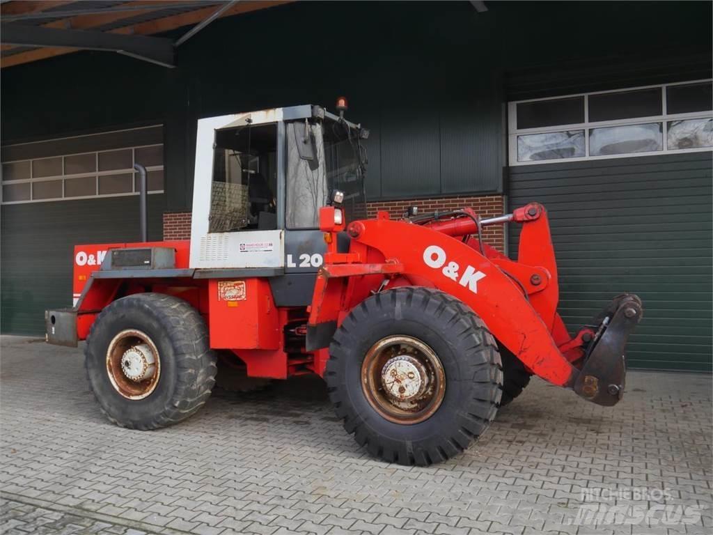 O&K L20 Pale gommate