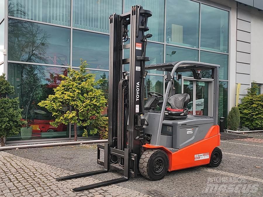 Toyota 8FBMT25 Carrelli elevatori elettrici