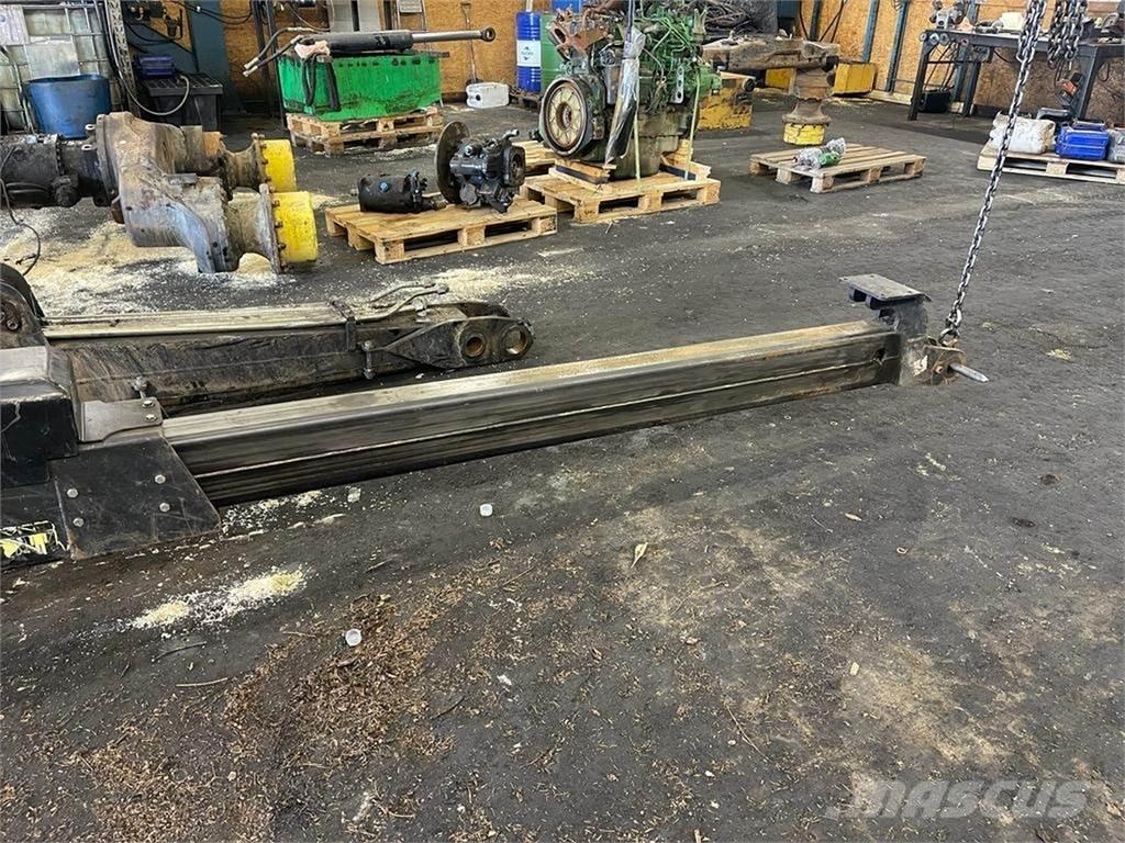 John Deere 1910G Gru per esbosco