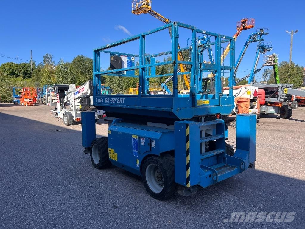 Genie GS 3268 RT Piattaforme a pantografo