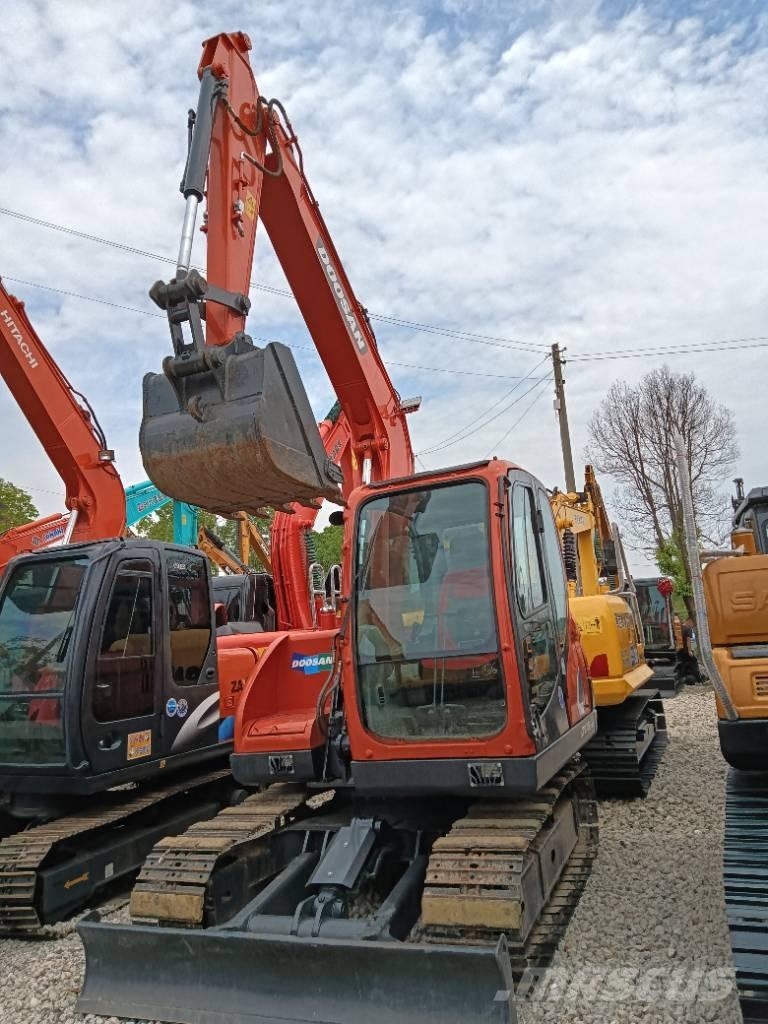 Doosan DX 75 Escavatori cingolati