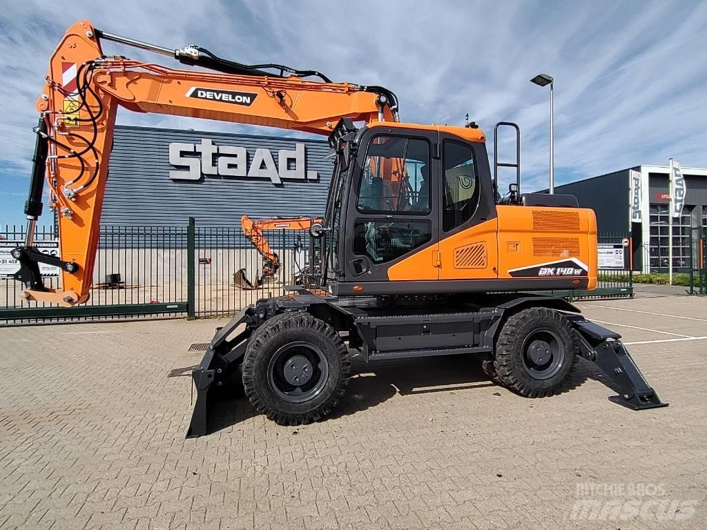 Develon DX140W-7 Escavatori gommati