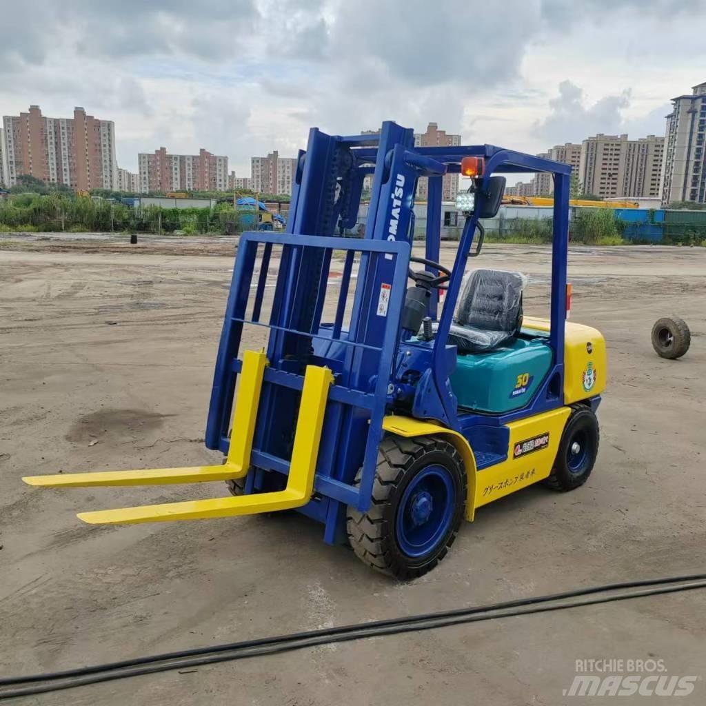 Komatsu FD 30 T-17 Carrelli elevatori diesel