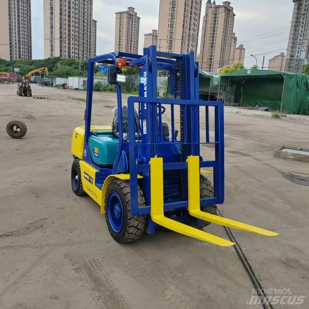 Komatsu FD 30 T-17 Carrelli elevatori diesel