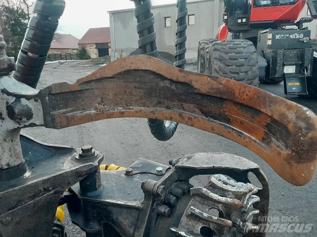 Komatsu 951 Abbattitrici, Disboscatrici