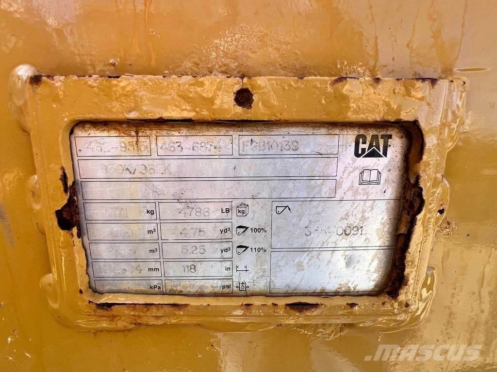 CAT 962M Pale gommate