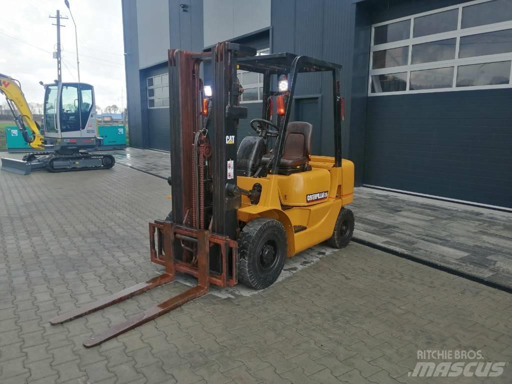 CAT DP 25 K Carrelli elevatori diesel