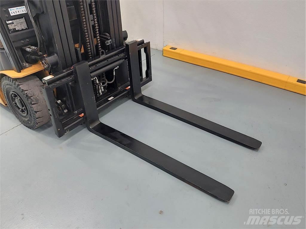 CAT EP18CPNT Carrelli elevatori elettrici