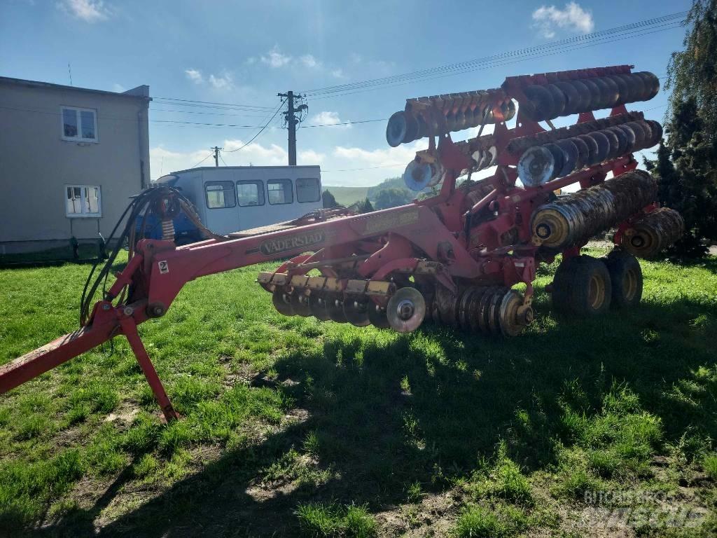 Väderstad Carrier820 Erpici a dischi