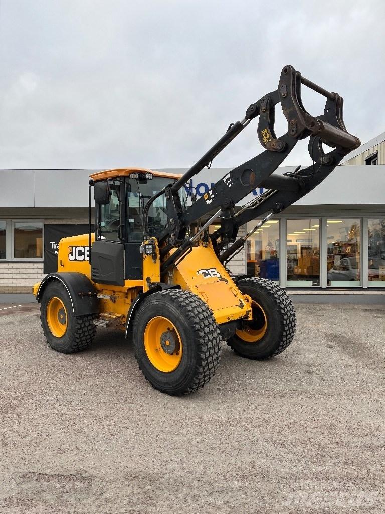 JCB 412 S, 50km/h Pale gommate