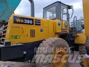 Komatsu WA 380 Pale gommate