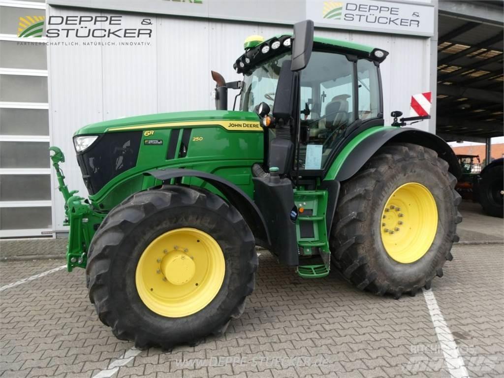 John Deere 6R 250 Trattori